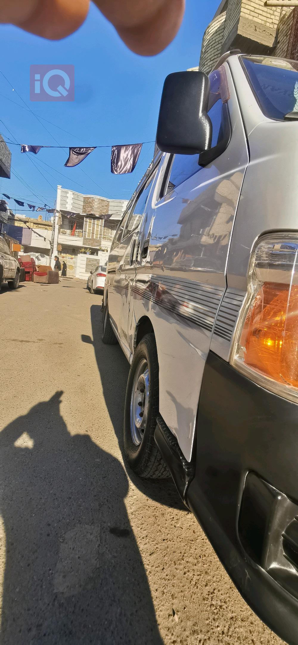 نيسان اورفان